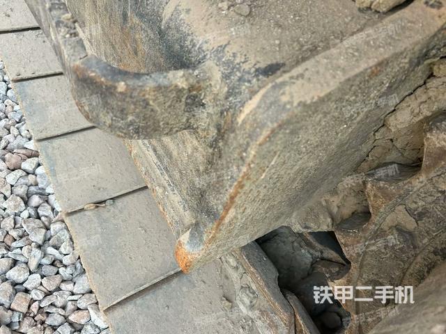 右側(cè)行走馬達(dá)蓋板（行走機(jī)構(gòu)）