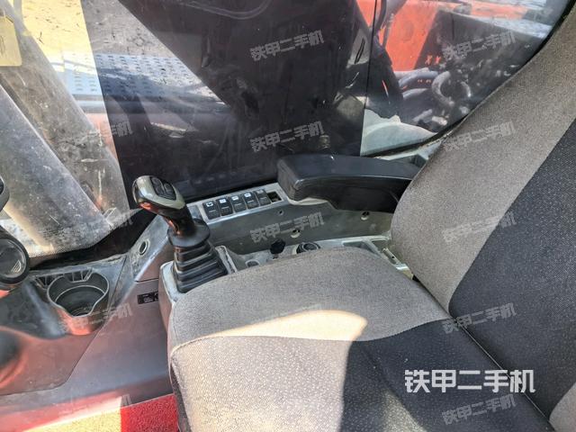 后窗玻璃角標(biāo)(駕駛室部分) 后窗玻璃角標(biāo)(駕駛室部分)