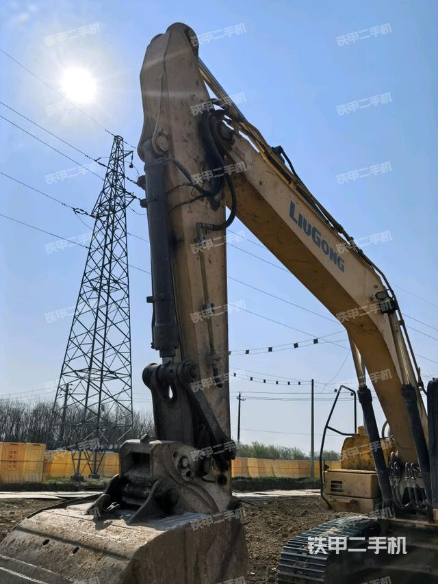 小臂整體左后（工作和回轉裝置）