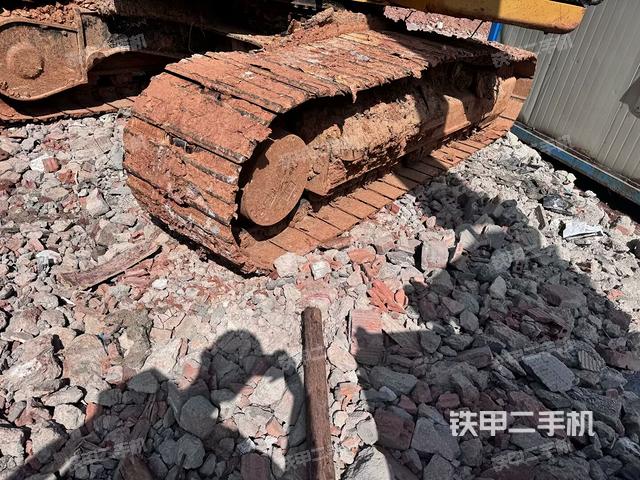 右驅(qū)動輪(行走機構(gòu)) 右驅(qū)動輪(行走機構(gòu))