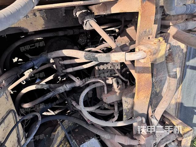 駕駛室頂部俯視(上車部件) 駕駛室頂部俯視(上車部件)