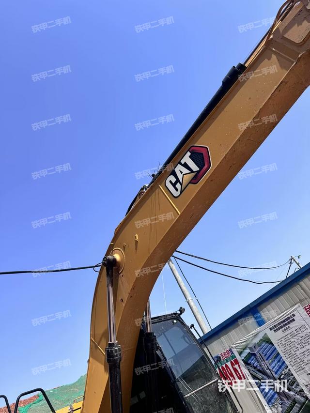 大臂整體?右側(cè)(工作和回轉(zhuǎn)裝置) 大臂整體?右側(cè)(工作和回轉(zhuǎn)裝置)