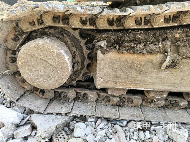 右驅(qū)動輪（行走機(jī)構(gòu)）