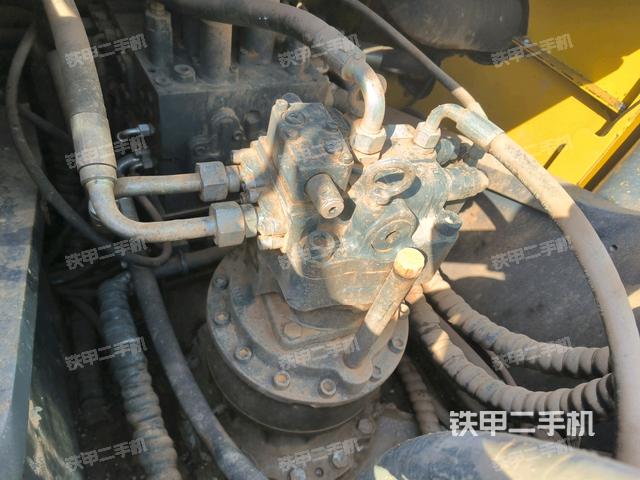 回轉(zhuǎn)馬達(dá)（上車部件）