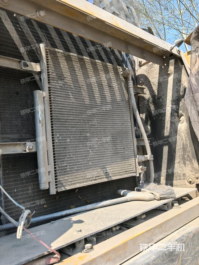 散熱器正面（大件艙室）