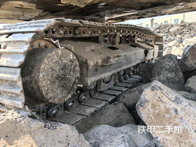 右側履帶整體（行走機構）