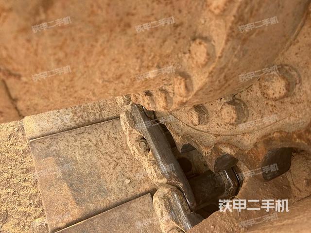 左托鏈輪和鏈筋(行走機(jī)構(gòu)) 左托鏈輪和鏈筋(行走機(jī)構(gòu))