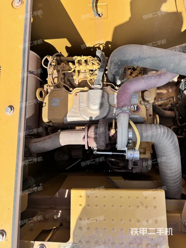 發(fā)動機室(上車部件) 發(fā)動機室(上車部件)