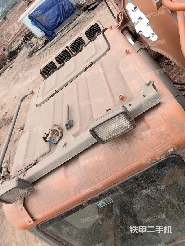 駕駛室頂部俯視（上車部件）