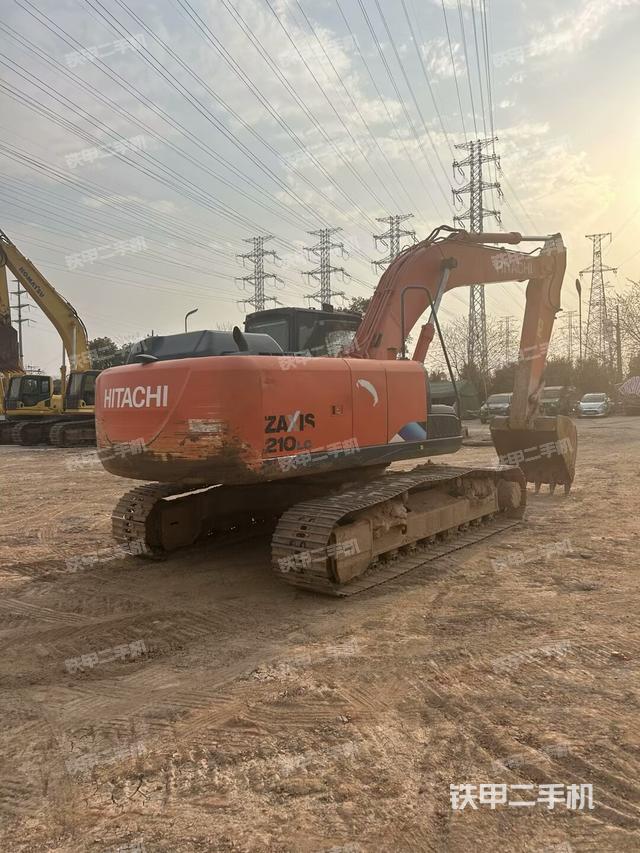 右前45(整機(jī)外觀) 右前45(整機(jī)外觀)