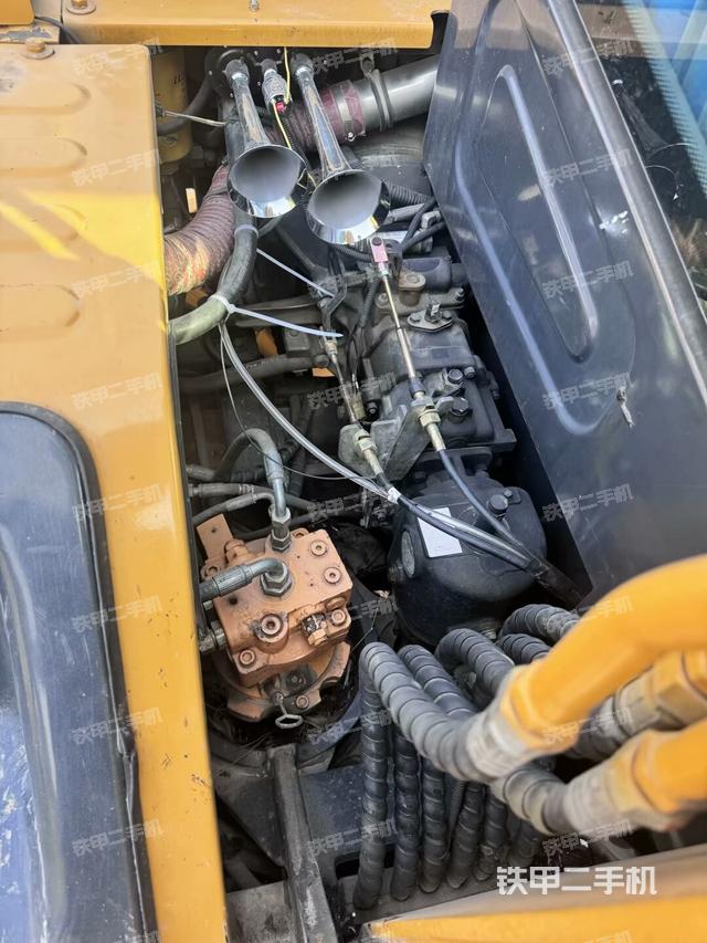 液壓泵室(大件艙室) 液壓泵室(大件艙室)