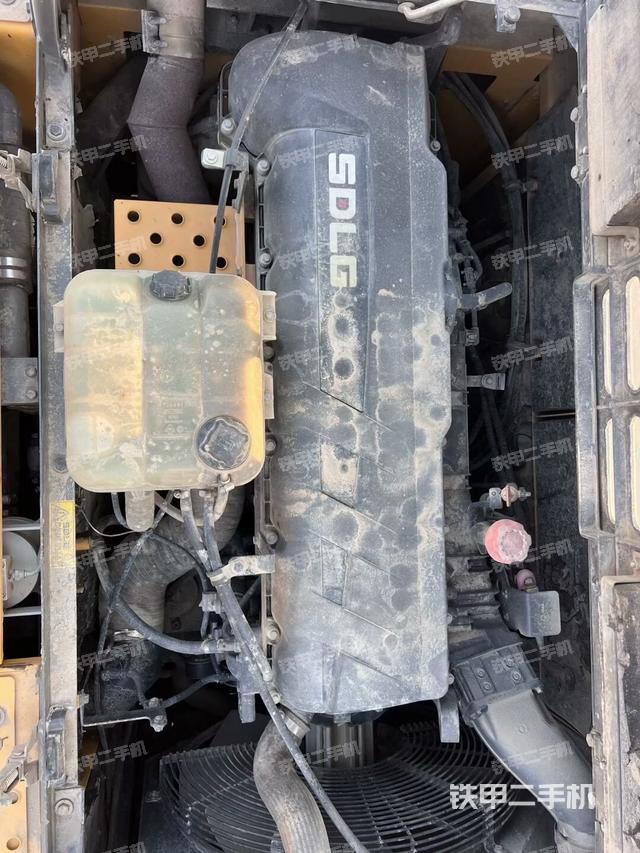 發(fā)動機整體俯視（整機外觀）