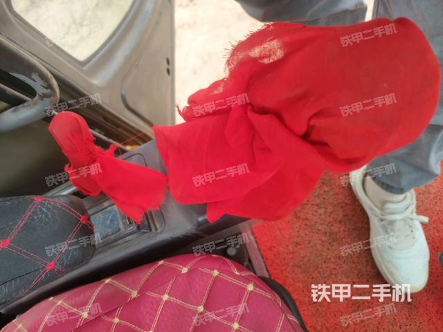 座椅左側(cè)控制臺(tái)/音響/含左手柄（駕駛室部分）