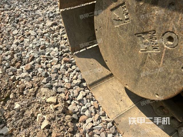 左側(cè)行走馬達(dá)蓋板（行走機(jī)構(gòu)）