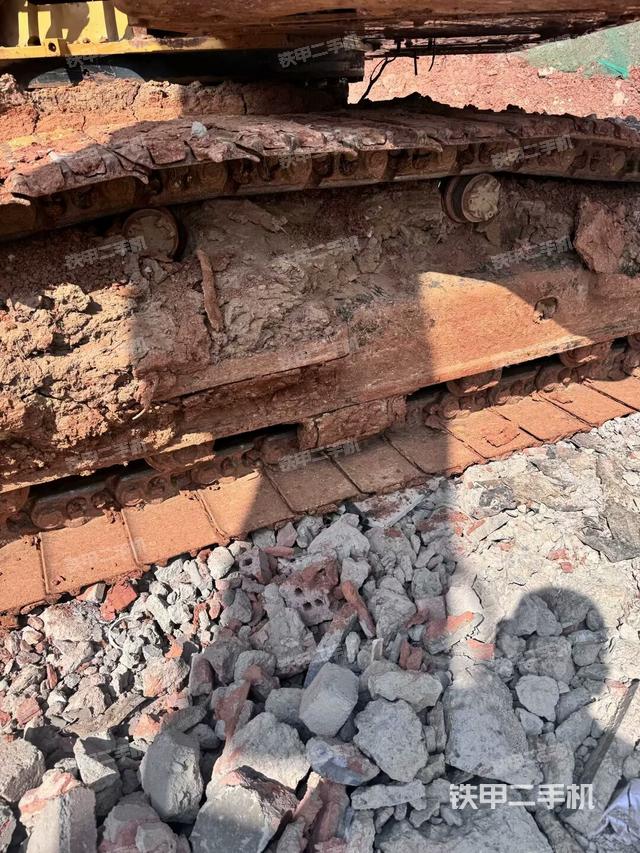 左導(dǎo)向輪(行走機構(gòu)) 左導(dǎo)向輪(行走機構(gòu))