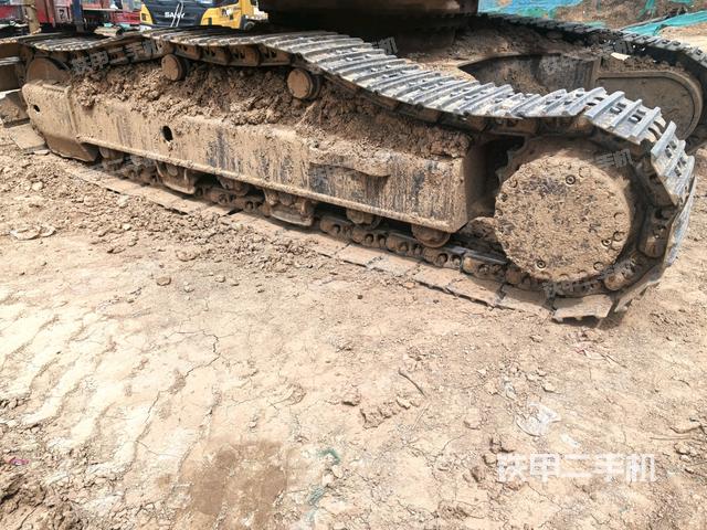 右側(cè)履帶整體（行走機(jī)構(gòu)）