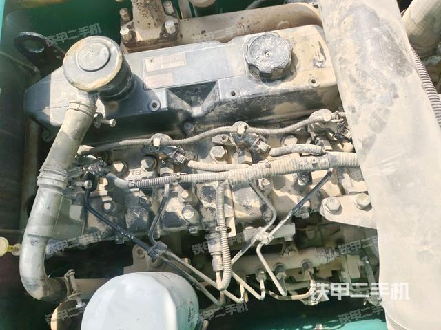 氣門室蓋螺絲特寫(上車部件) 氣門室蓋螺絲特寫(上車部件)