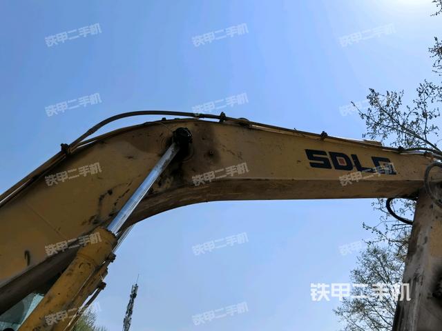 大臂整體?右側（工作和回轉裝置）