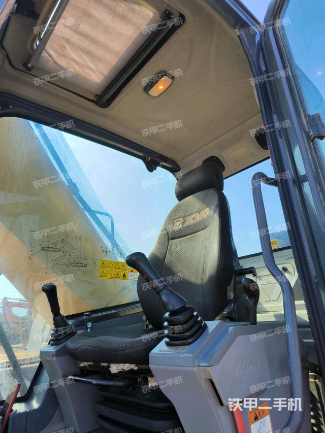 座椅后部（駕駛室部分）