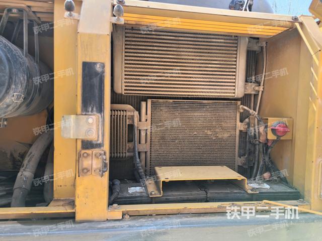 液壓泵室(大件艙室) 液壓泵室(大件艙室)