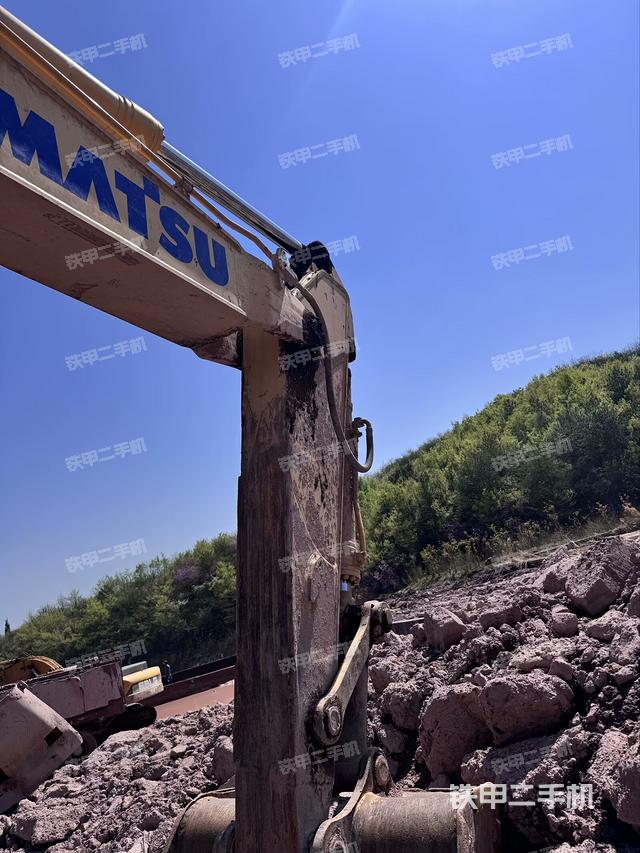 小臂整体左后（工作和回转装置）