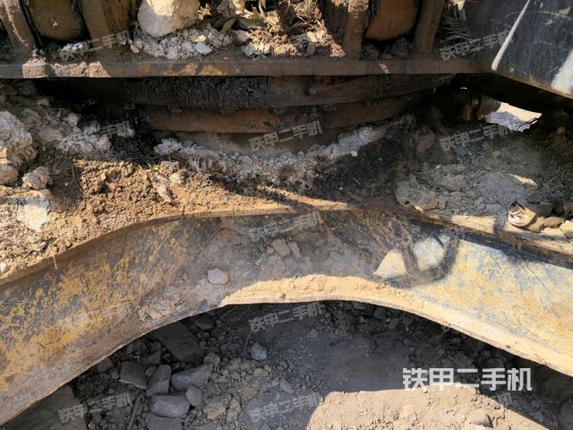 大臂根部?斜視(工作和回轉(zhuǎn)裝置) 大臂根部?斜視(工作和回轉(zhuǎn)裝置)