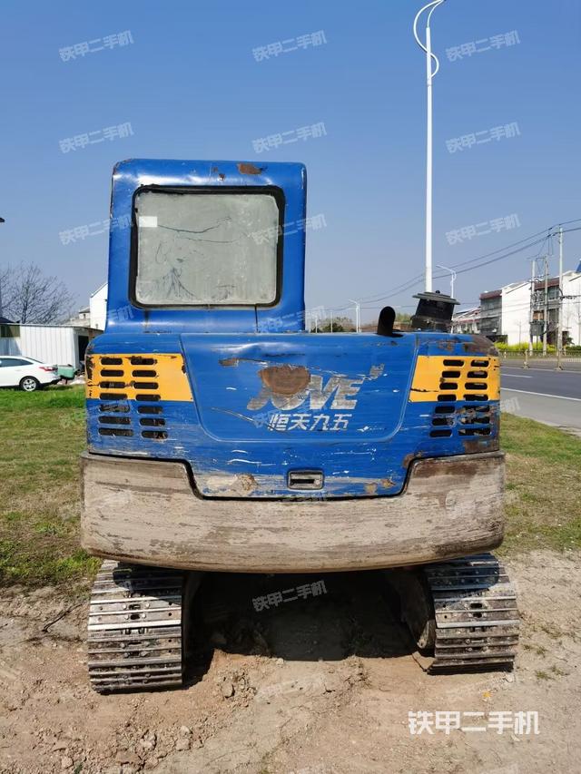 駕駛室頂部（整機(jī)外觀）