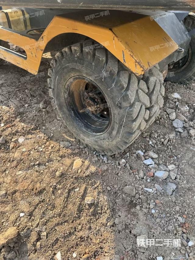 右側(cè)履帶整體?(行走機(jī)構(gòu)) 右側(cè)履帶整體?(行走機(jī)構(gòu))