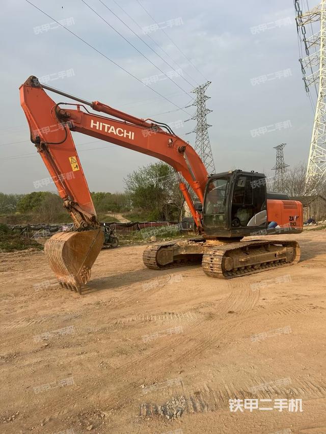 右后45(整機(jī)外觀) 右后45(整機(jī)外觀)