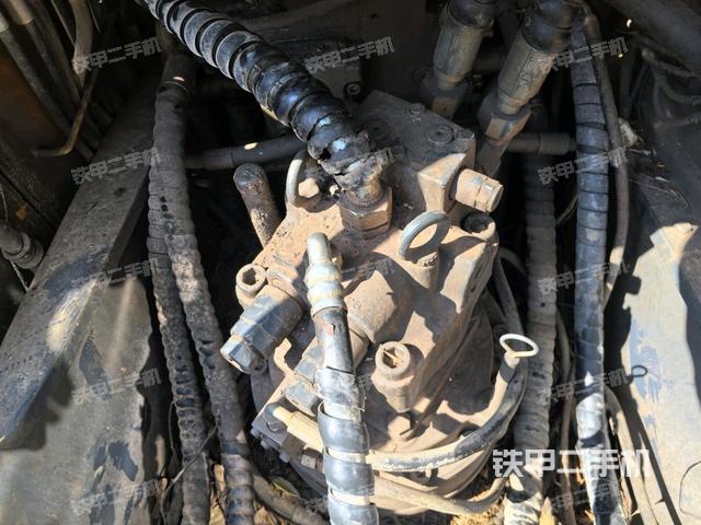 駕駛室頂部俯視(上車部件) 駕駛室頂部俯視(上車部件)