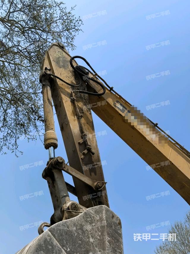 小臂整體左后（工作和回轉裝置）