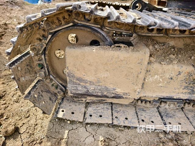 左導(dǎo)向輪（行走機(jī)構(gòu)）