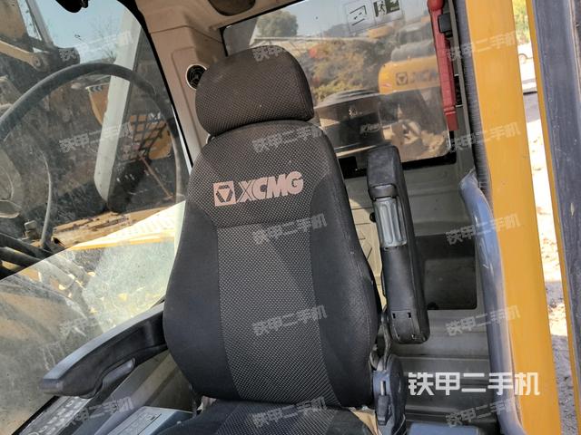 后窗玻璃角標(biāo)(駕駛室部分) 后窗玻璃角標(biāo)(駕駛室部分)