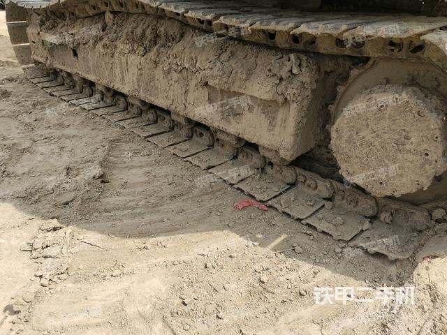 左側(cè)行走馬達(dá)蓋板(行走機(jī)構(gòu)) 左側(cè)行走馬達(dá)蓋板(行走機(jī)構(gòu))