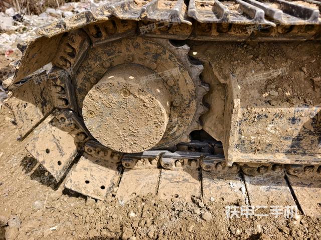 右驅(qū)動(dòng)輪（行走機(jī)構(gòu)）