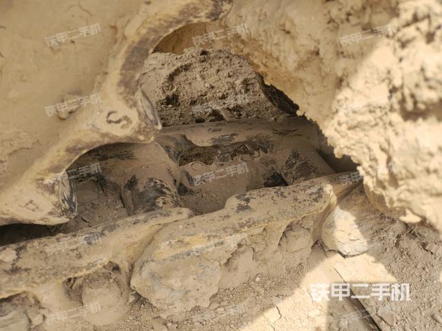 右側(cè)行走馬達(dá)蓋板(行走機(jī)構(gòu)) 右側(cè)行走馬達(dá)蓋板(行走機(jī)構(gòu))