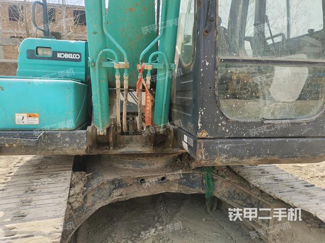 小臂整體右前(工作和回轉(zhuǎn)裝置) 小臂整體右前(工作和回轉(zhuǎn)裝置)