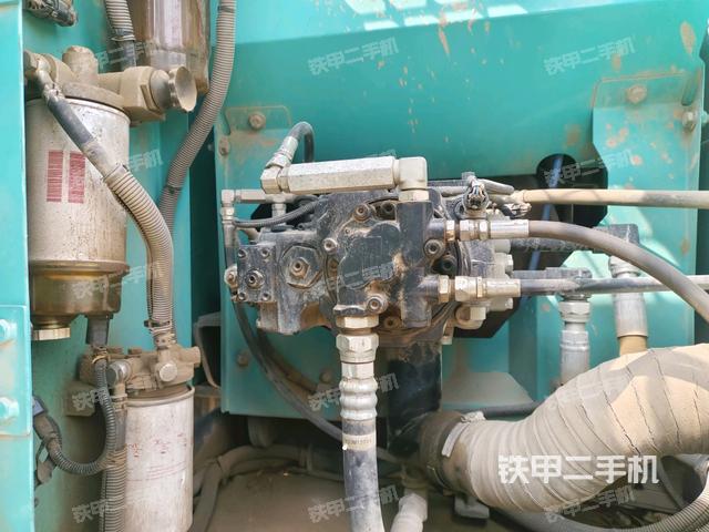 液壓泵斜45?左(大件艙室) 液壓泵斜45?左(大件艙室)