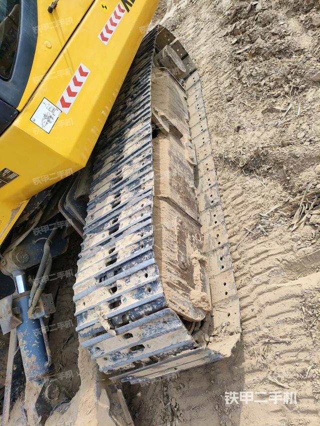 左側(cè)履帶整體?（行走機構(gòu)）