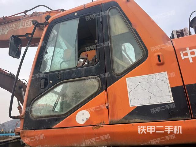 驾驶室整体（整机外观）