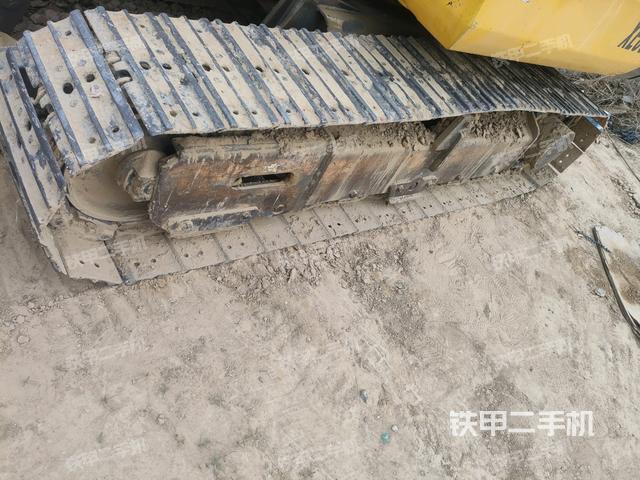 左側(cè)履帶整體?（行走機(jī)構(gòu)）