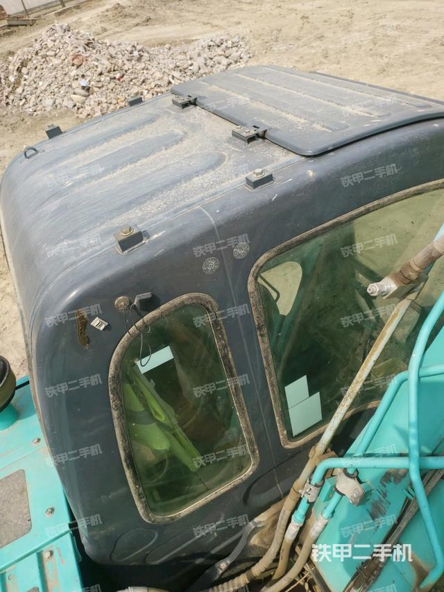 駕駛室頂部俯視(上車部件) 駕駛室頂部俯視(上車部件)