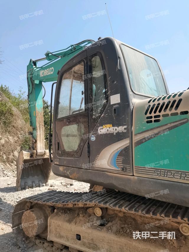 駕駛室左后45度（駕駛室部分）