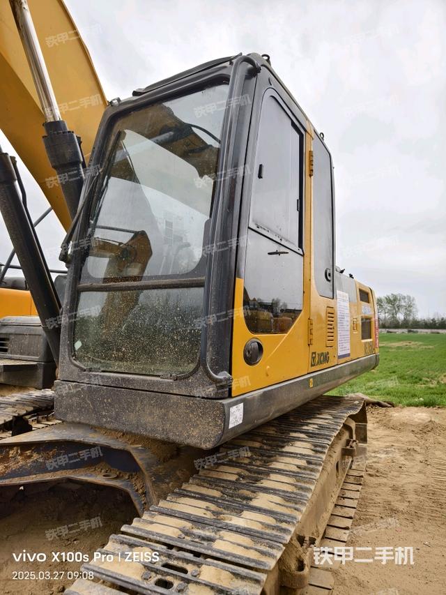 駕駛室整體（整機(jī)外觀）