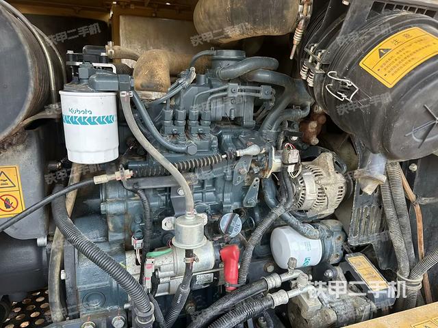 發(fā)動機整體俯視（整機外觀）