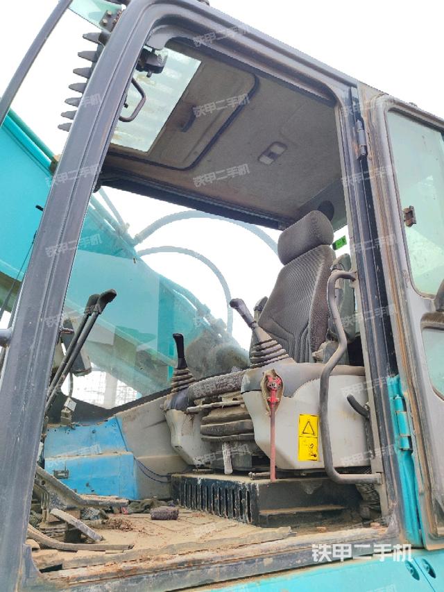 頂棚整體（駕駛室部分）