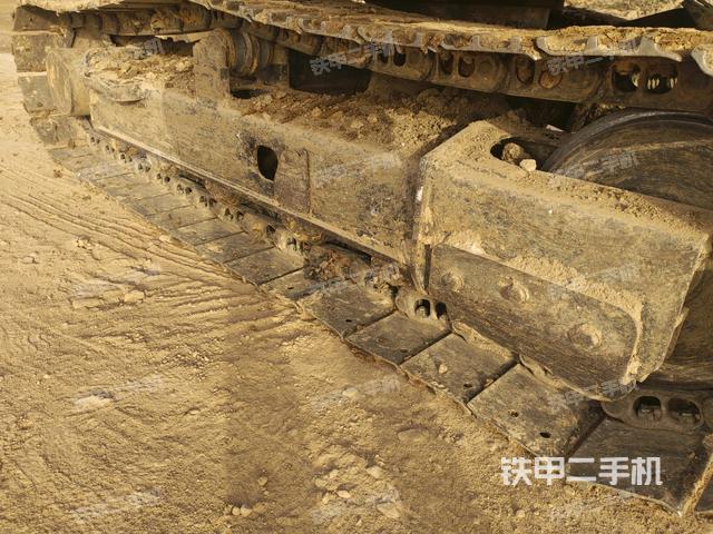 左側(cè)履帶整體?（行走機(jī)構(gòu)）