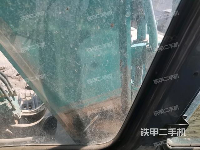 右側(cè)玻璃角標(biāo)（駕駛室部分）