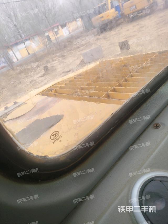 后窗玻璃角標(biāo)（駕駛室部分）