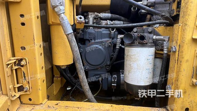 液壓泵斜45?右（大件艙室）